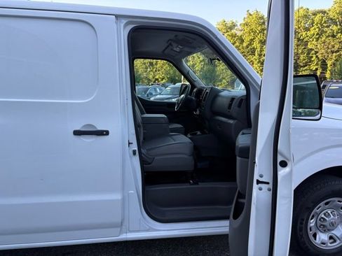 Used 2018 Nissan NV 2500 SV w/ Navigation Package RWD image 25