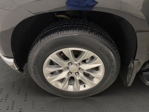 Used 2022 Chevrolet Silverado 1500 LTZ w/ LTZ Premium Package image 28