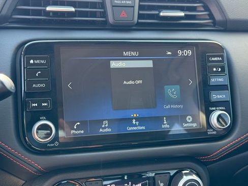 New 2025 Nissan Versa SR w/ Trunk Package image 22