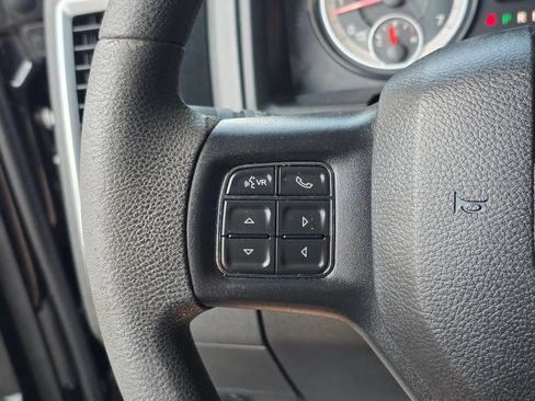 Used 2019 RAM 1500 Warlock AWD/4WD image 16