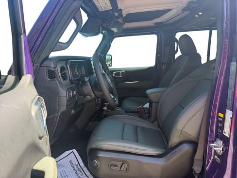 New 2026 Jeep Gladiator Mojave image 9