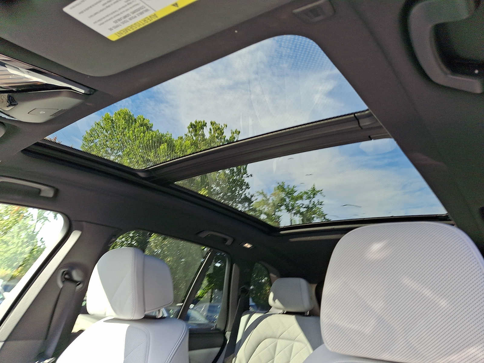 Used 2024 BMW X5 M60i AWD/4WD image 12