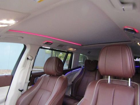 Used 2022 Mercedes-Benz Maybach GLS 600 4MATIC image 19