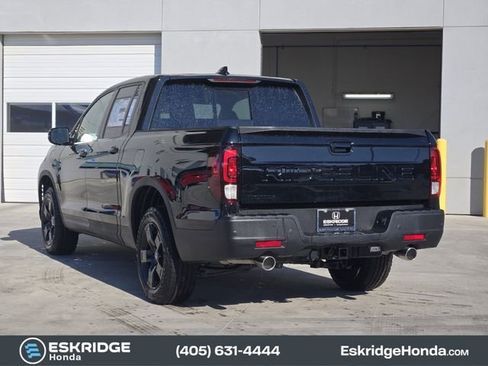 New 2026 Honda Ridgeline Black Edition image 3