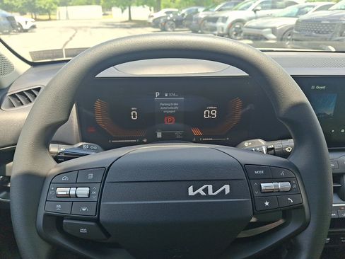 New 2026 Kia K4 FWD image 13