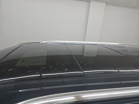 Used 2021 GMC Yukon Denali w/ Denali Premium Package image 2