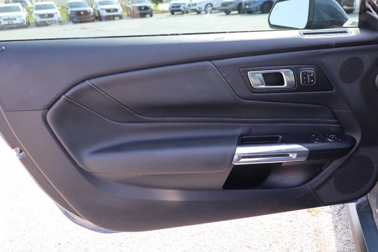 Used 2025 Ford Mustang GT Premium RWD image 12