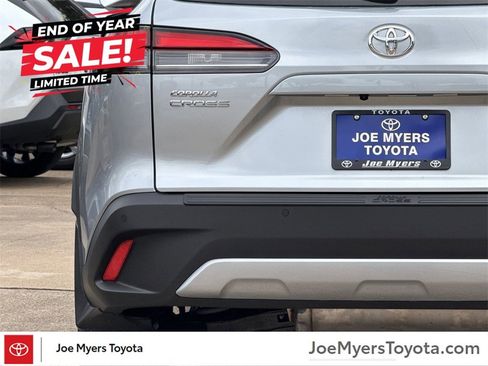 New 2026 Toyota Corolla Cross XLE image 11