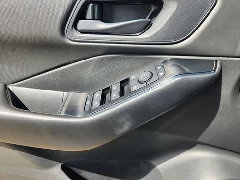 Used 2024 Nissan Rogue S image 20