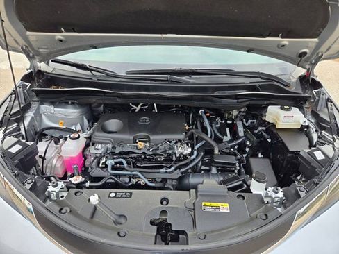 Used 2025 Toyota Sienna LE image 31