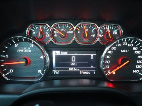 Used 2018 Chevrolet Silverado 2500 LT w/ Midnight Edition image 10