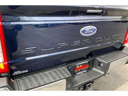 Used 2024 Ford F350 Lariat w/ Lariat Ultimate Package AWD/4WD image 9