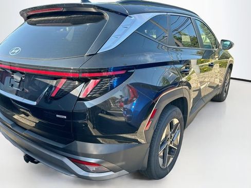 Certified 2025 Hyundai Tucson SEL AWD/4WD image 4