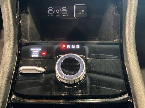 Used 2021 Jeep Grand Cherokee L Limited image 17