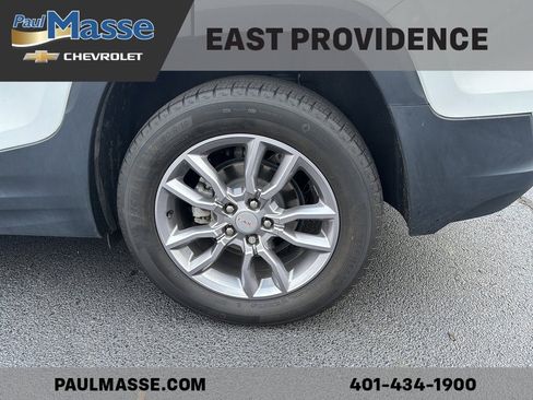 Certified 2022 GMC Terrain SLT image 8