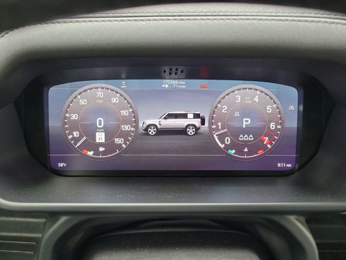 Used 2020 Land Rover Defender 110 SE image 26