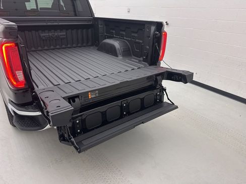 New 2026 GMC Sierra 1500 SLT w/ SLT Premium Plus Package image 7