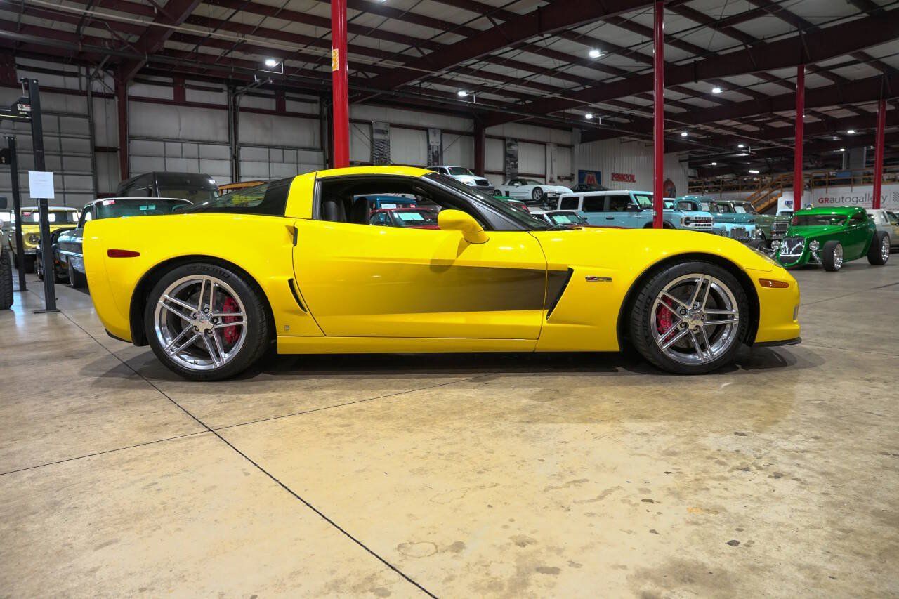 Used 2007 Chevrolet Corvette Z06 w/ Preferred Equipment Group RWD image 10