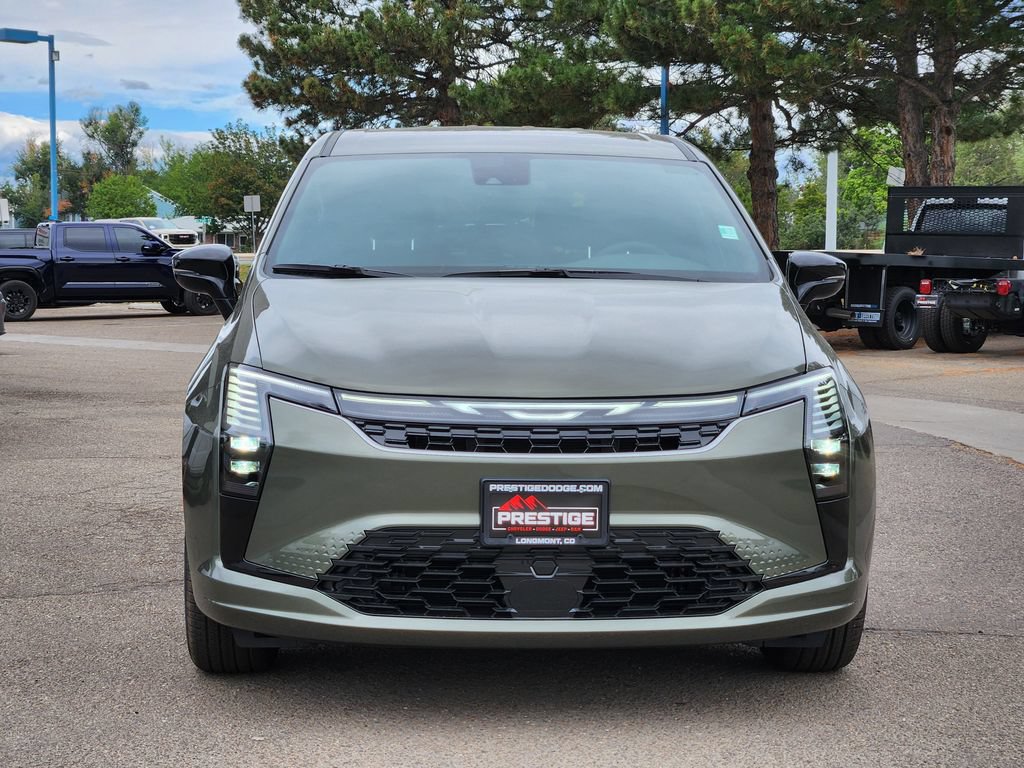 New 2027 Chrysler Pacifica Select AWD/4WD image 5