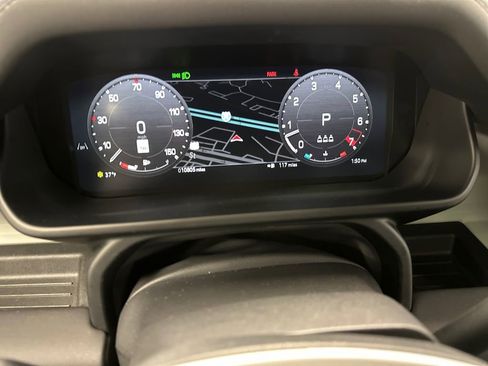 Used 2024 Land Rover Defender 110 S image 19