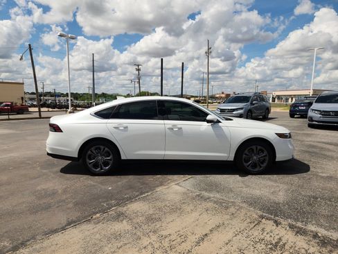 New 2026 Honda Accord EX-L image 7