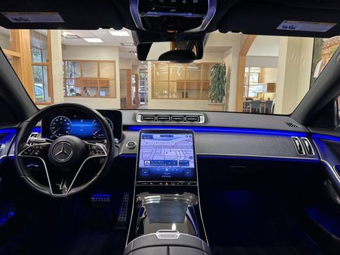 Certified 2022 Mercedes-Benz S 500 4MATIC w/ AMG Line Package image 7