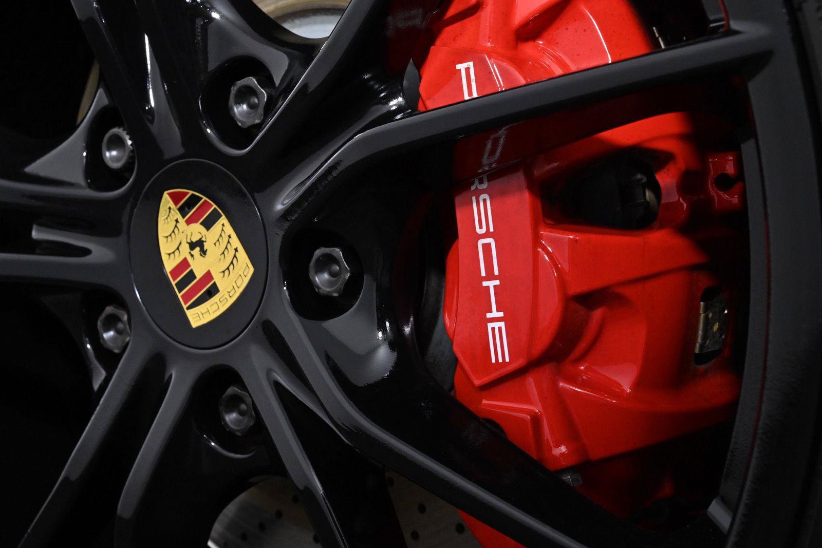 Used 2018 Porsche 718 Cayman GTS RWD image 41