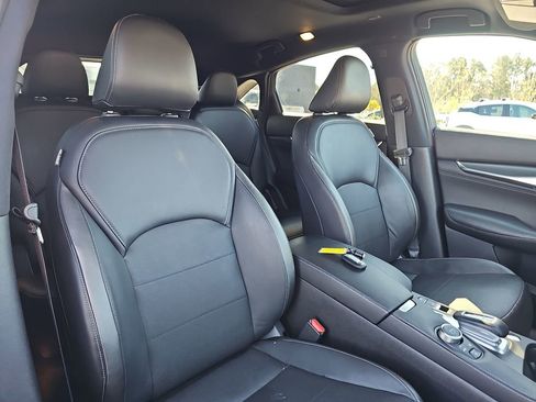 Used 2025 INFINITI QX55 Essential image 13