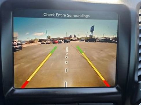 Used 2017 Jeep Cherokee Trailhawk w/ Cold Weather Group AWD/4WD image 21