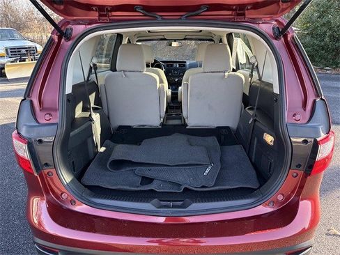 Used 2012 MAZDA MAZDA5 Touring w/ Moonroof & Audio Pkg image 12