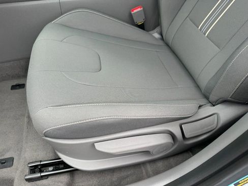 Used 2025 Hyundai Elantra SEL image 13