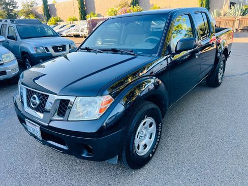 Used 2011 Nissan Frontier S RWD image 1