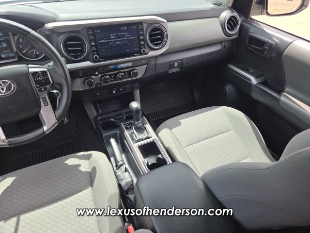 Used 2022 Toyota Tacoma SR5 AWD/4WD image 16