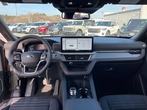 New 2026 Ford Explorer ST-Line w/ ST-Line Street Pack AWD/4WD image 6