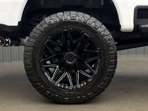 Used 2026 Ford F250 Platinum AWD/4WD image 11