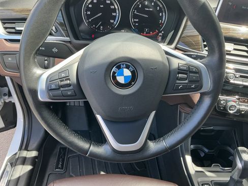 Used 2018 BMW X1 xDrive28i w/ Premium Package AWD/4WD image 19