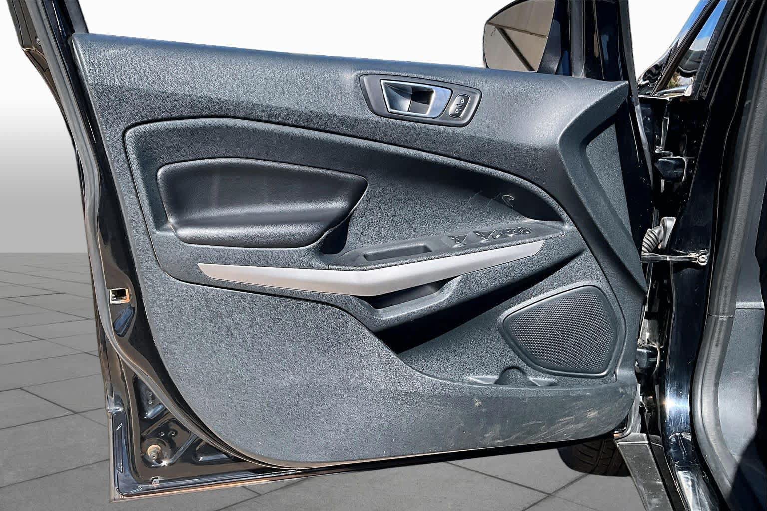 Used 2021 Ford EcoSport Titanium FWD image 23