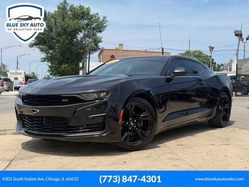 Used 2019 Chevrolet Camaro LT w/ RS Package RWD image 1