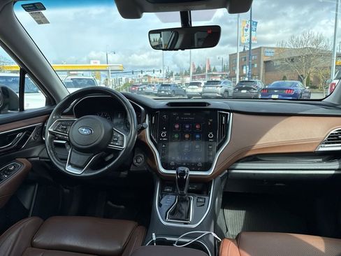 Used 2022 Subaru Outback Touring image 6