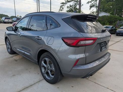 Used 2024 Ford Escape ST-Line w/ Tech Pack #1 FWD image 5