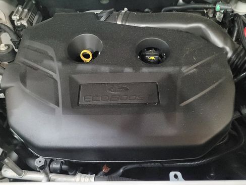 Used 2018 Ford Edge SEL w/ Equipment Group 201A FWD image 30