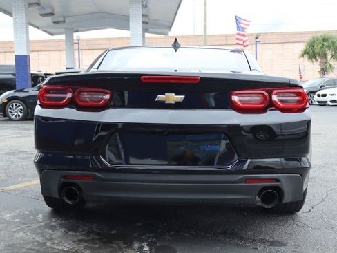 Used 2019 Chevrolet Camaro LT w/ Technology Package RWD image 5
