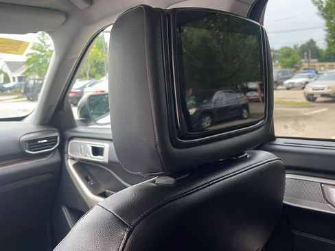 Used 2021 Ford Explorer Limited w/ Hybrid Equipment Group 310A AWD/4WD image 20