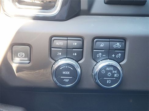 Used 2024 GMC Sierra 2500 Denali w/ Denali Reserve Package image 23