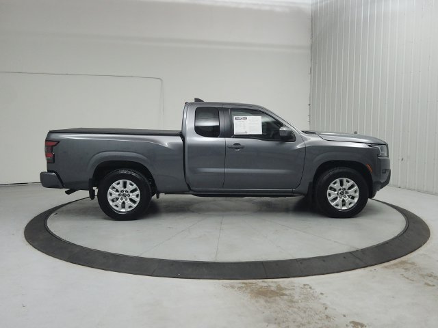 Used 2022 Nissan Frontier SV w/ Technology Package RWD image 9