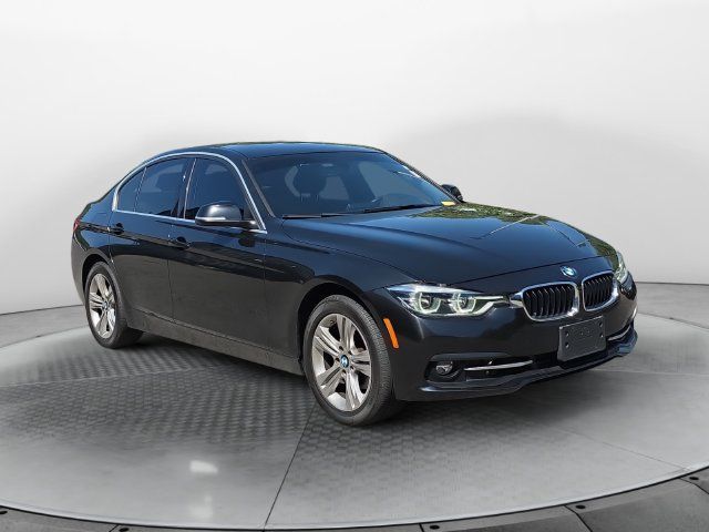 Used 2018 BMW 330i xDrive Sedan AWD/4WD image 7