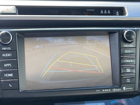 Used 2018 Toyota RAV4 Limited w/ Carpet Mat Package image 27