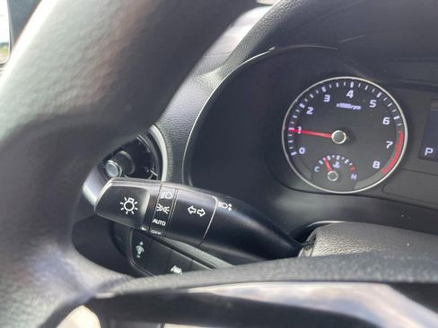 Used 2021 Kia Forte LXS FWD image 25