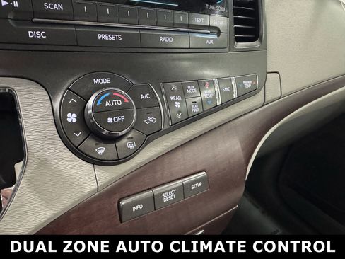 Used 2013 Toyota Sienna XLE image 8