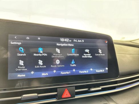 Certified 2025 Hyundai Elantra SEL FWD image 20